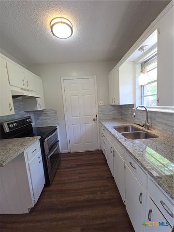 919 Holly Street, Copperas Cove, TX 76522