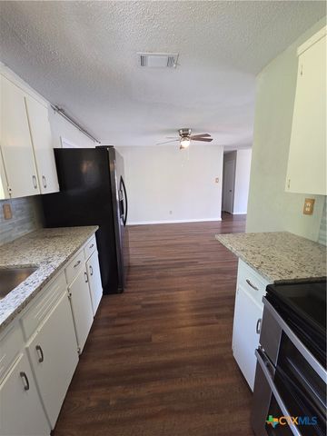 919 Holly Street, Copperas Cove, TX 76522