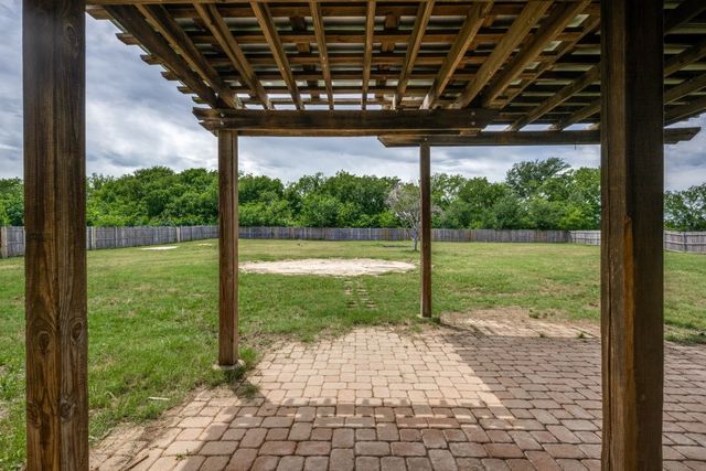 802 Fairmeadow Circle, Krugerville, TX 76227