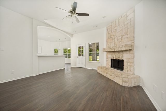 802 Fairmeadow Circle, Krugerville, TX 76227