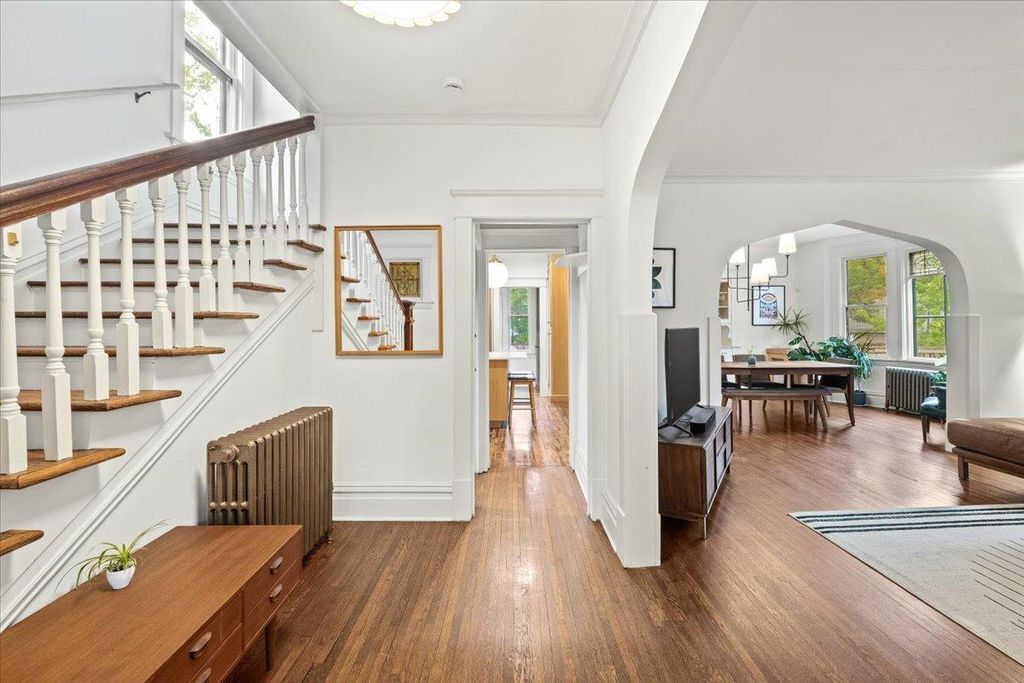 2031 Lincoln Avenue, Saint Paul, MN 55105 — photo 5