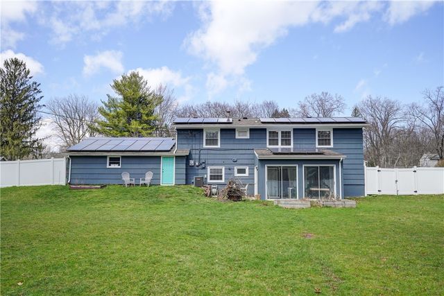 79 Ross Brook Drive, Penfield, NY 14625