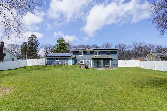 79 Ross Brook Drive, Penfield, NY 14625