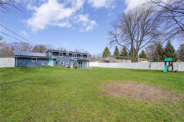 79 Ross Brook Drive, Penfield, NY 14625