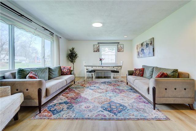 79 Ross Brook Drive, Penfield, NY 14625