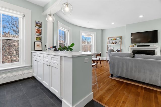 32 Union Park 3, Boston, MA 02118