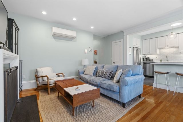 32 Union Park 3, Boston, MA 02118