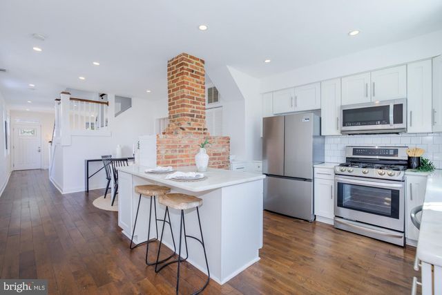 2001 GALES ST NE, Washington, DC 20002
