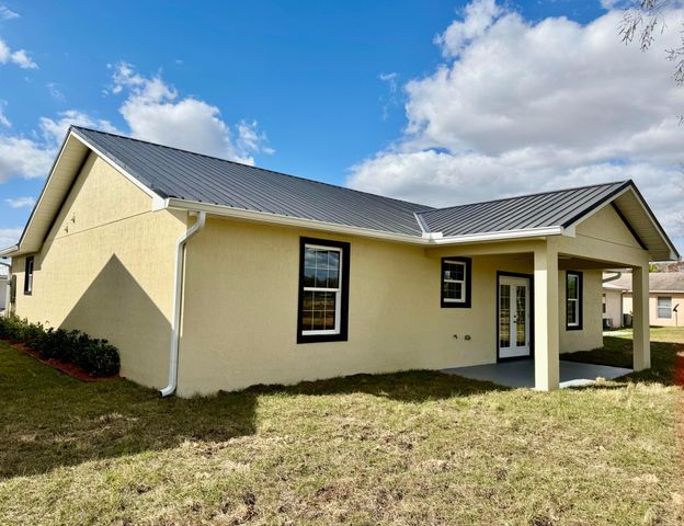 5007 SE 42nd Street, Okeechobee, FL 34974