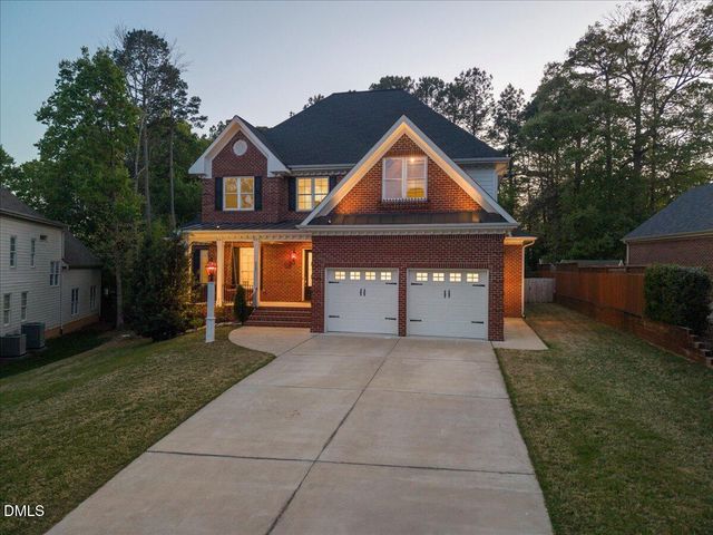 5801 Bramblewood Drive, Raleigh, NC 27612
