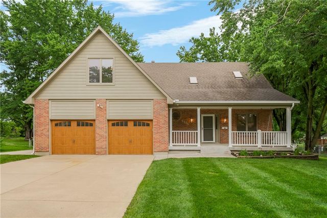 5335 Halsey Street, Shawnee, KS 66216