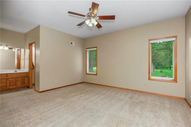 5335 Halsey Street, Shawnee, KS 66216