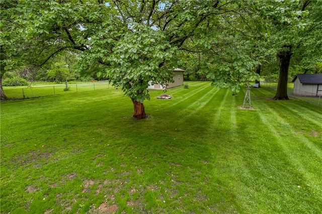 5335 Halsey Street, Shawnee, KS 66216