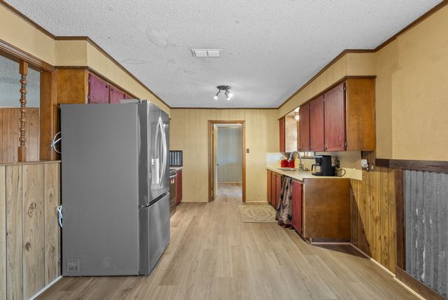 1699 County Road 3240, Mt Pleasant, TX 75455