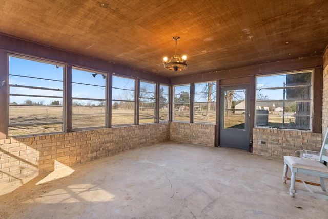 1699 County Road 3240, Mt Pleasant, TX 75455