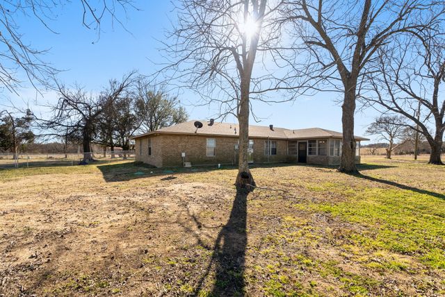 1699 County Road 3240, Mt Pleasant, TX 75455