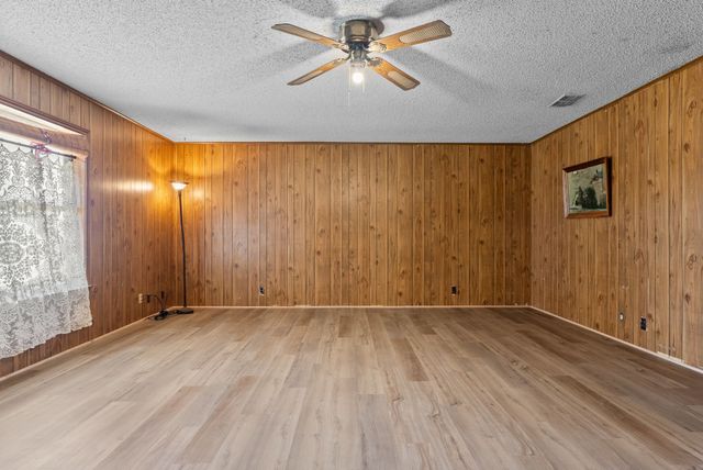 1699 County Road 3240, Mt Pleasant, TX 75455
