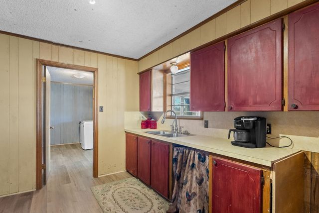 1699 County Road 3240, Mt Pleasant, TX 75455
