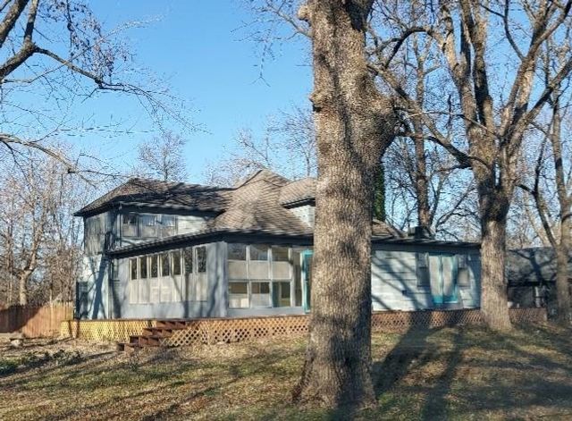 4073 Parkview Drive, Frontenac, KS 66763