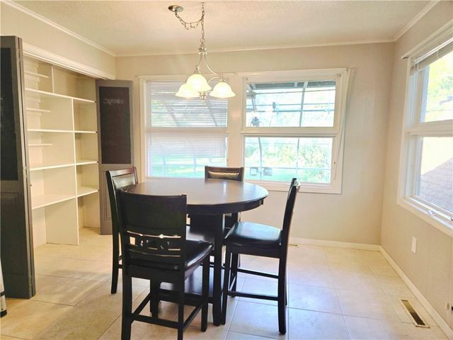 4073 Parkview Drive, Frontenac, KS 66763