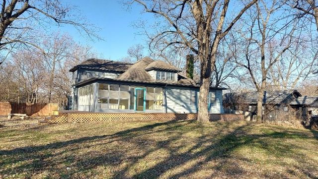4073 Parkview Drive, Frontenac, KS 66763