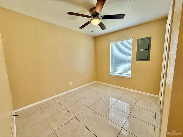 810 W Falcon Avenue, Pharr, TX 78577