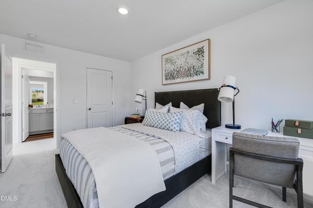 27 Broward Lane, Lillington, NC 27546