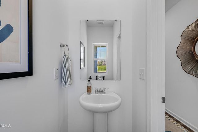 27 Broward Lane, Lillington, NC 27546