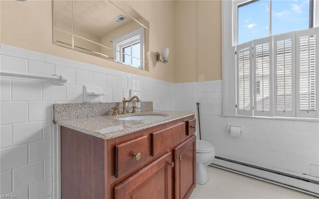 258 Broad ST, Portsmouth, VA 23707