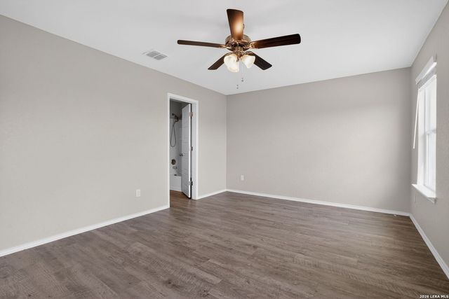 7504 Twin Pine Ct, Converse, TX 78109