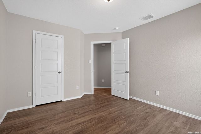 7504 Twin Pine Ct, Converse, TX 78109