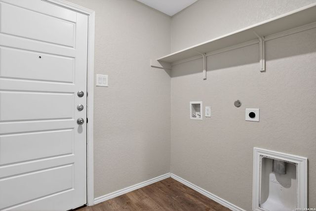 7504 Twin Pine Ct, Converse, TX 78109