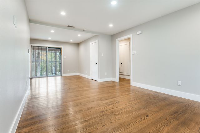 1811 Canelo Drive, Dallas, TX 75232