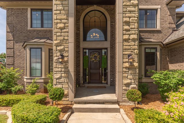 2376 Westbrooke Circle S, Ann Arbor Twp, MI 48105