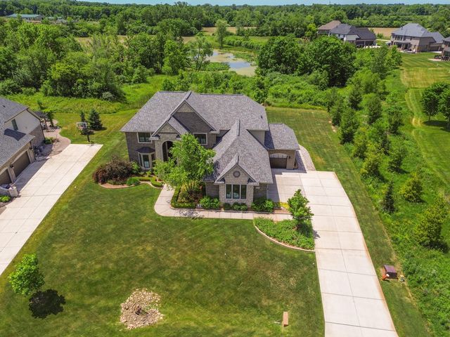 2376 Westbrooke Circle S, Ann Arbor Twp, MI 48105