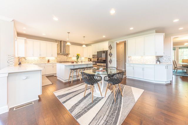 2376 Westbrooke Circle S, Ann Arbor Twp, MI 48105