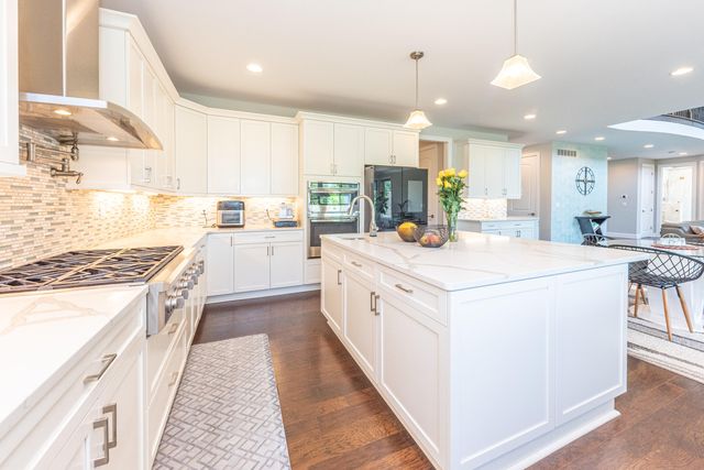2376 Westbrooke Circle S, Ann Arbor Twp, MI 48105