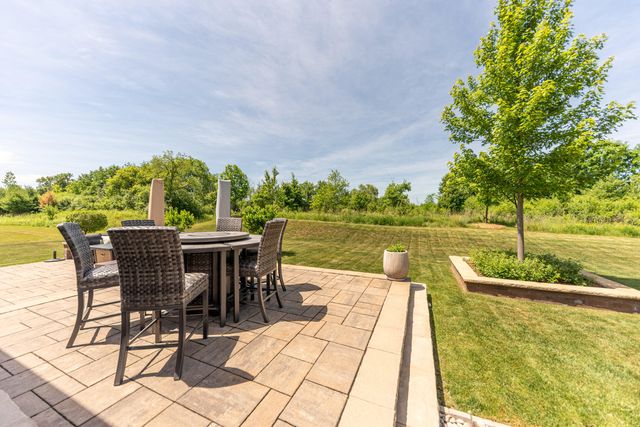 2376 Westbrooke Circle S, Ann Arbor Twp, MI 48105