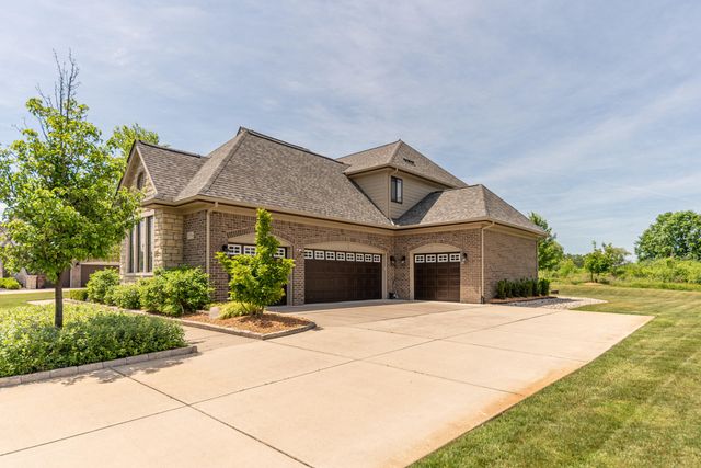 2376 Westbrooke Circle S, Ann Arbor Twp, MI 48105