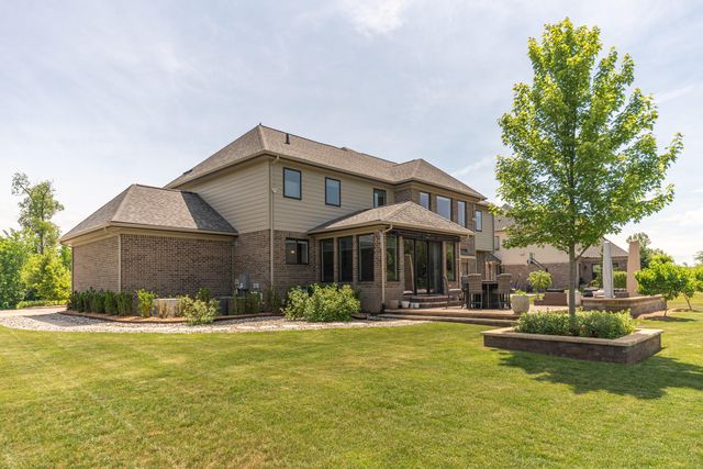 2376 Westbrooke Circle S, Ann Arbor Twp, MI 48105