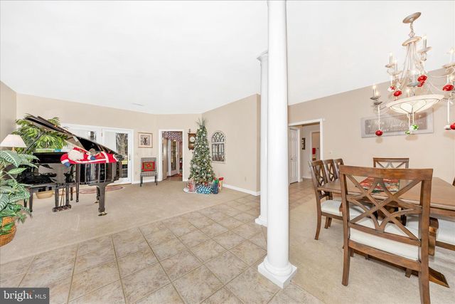 8971 LIGHT ST, Williamsport, MD 21795