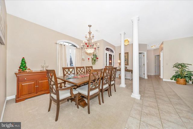 8971 LIGHT ST, Williamsport, MD 21795