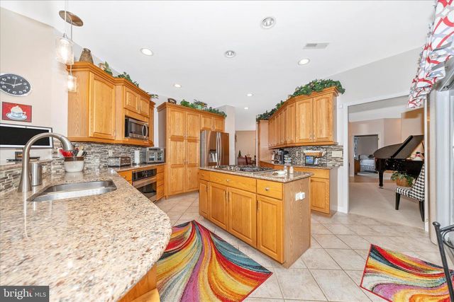 8971 LIGHT ST, Williamsport, MD 21795