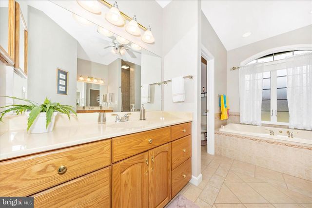 8971 LIGHT ST, Williamsport, MD 21795