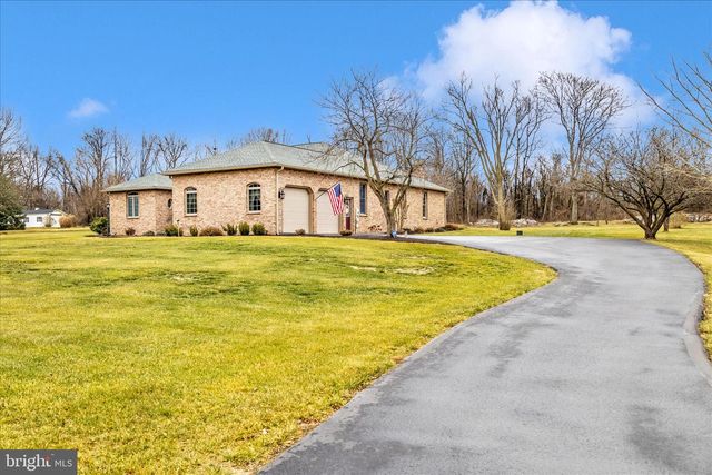 8971 LIGHT ST, Williamsport, MD 21795