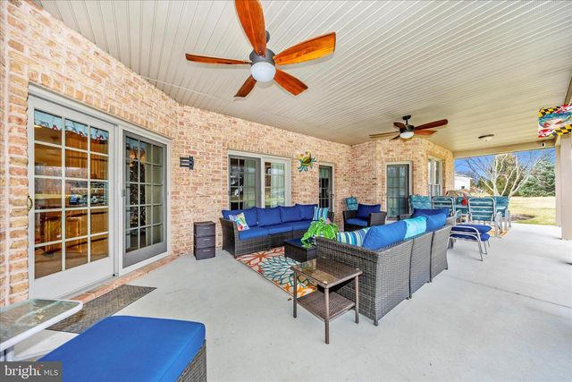 8971 LIGHT ST, Williamsport, MD 21795