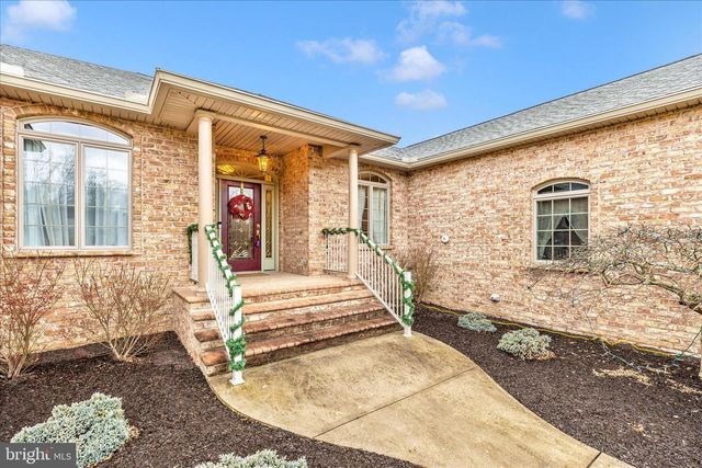 8971 LIGHT ST, Williamsport, MD 21795