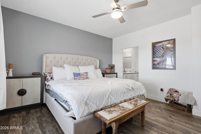 22454 W Steel Horse Road, Congress, AZ 85332