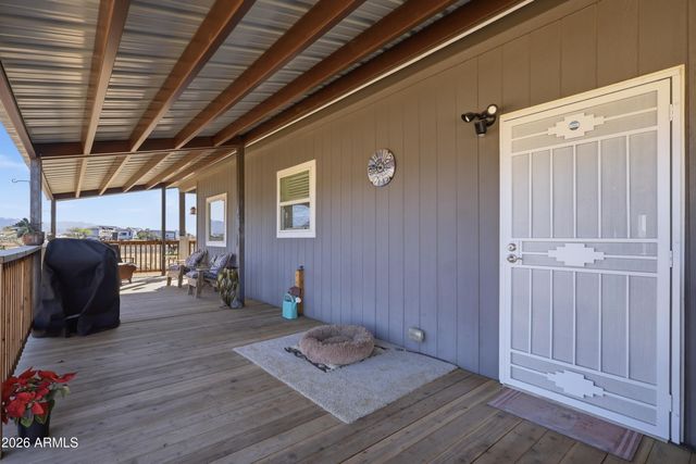 22454 W Steel Horse Road, Congress, AZ 85332