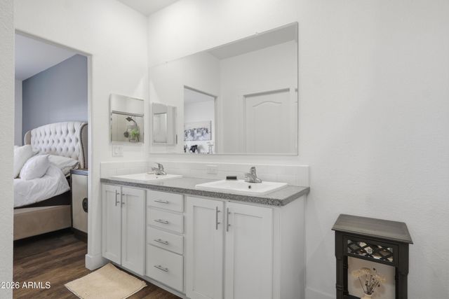 22454 W Steel Horse Road, Congress, AZ 85332